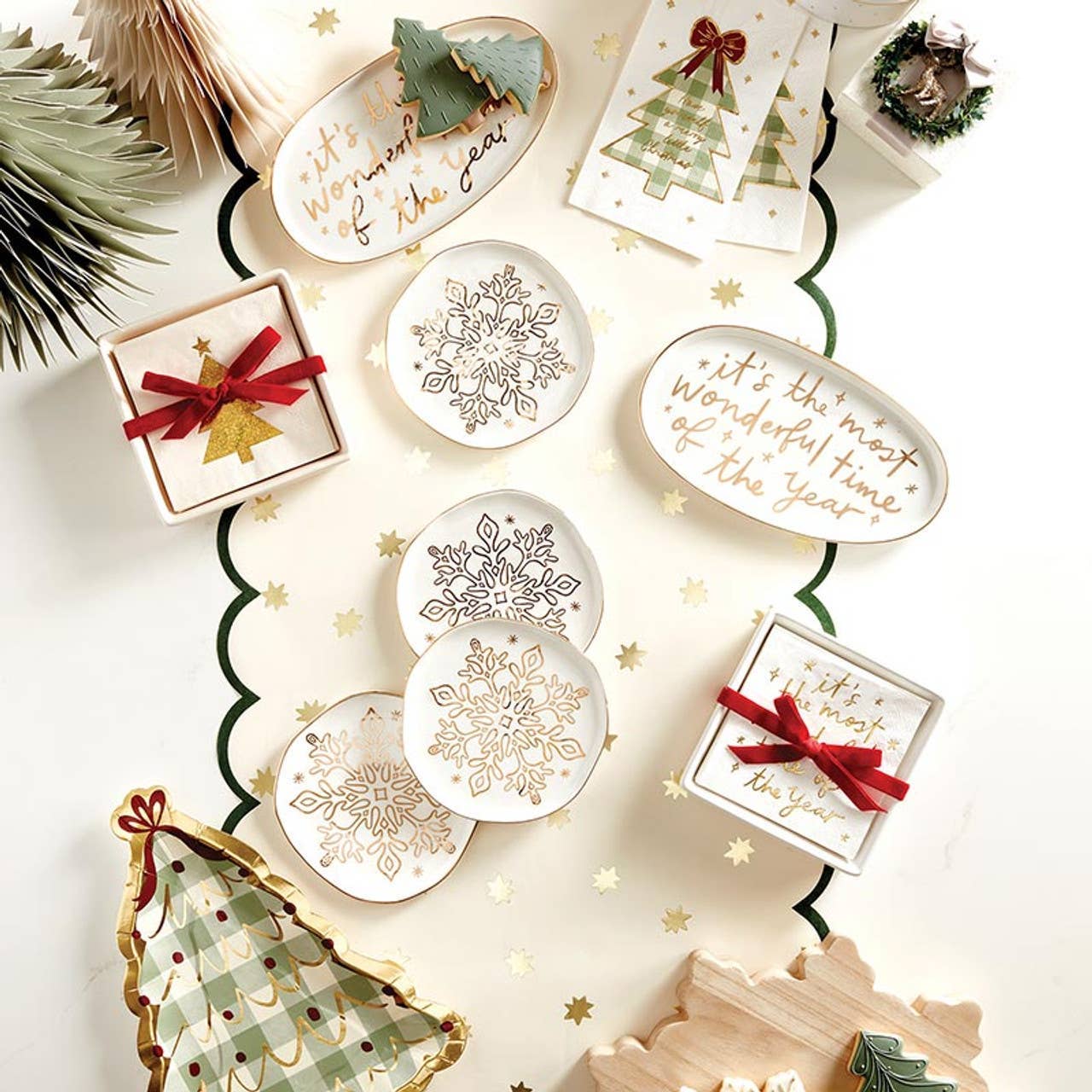 Table Runner - Let It Snow Scalloped: Paper