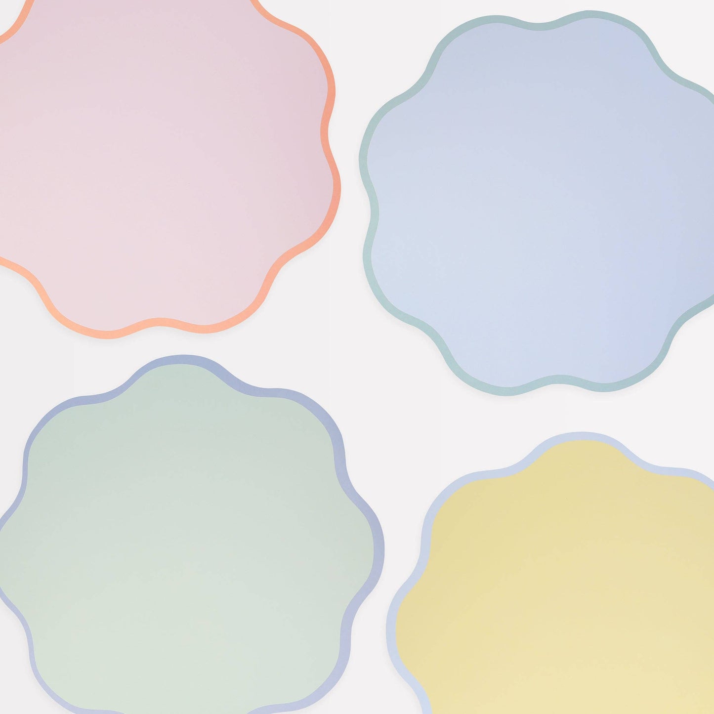 Wavy Round Paper Placemats