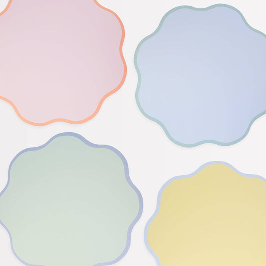 Wavy Round Paper Placemats