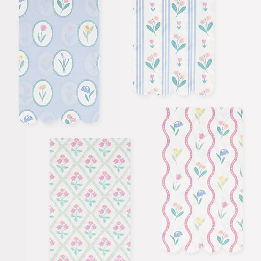 Bloomsbury Floral Pattern Guest Towels