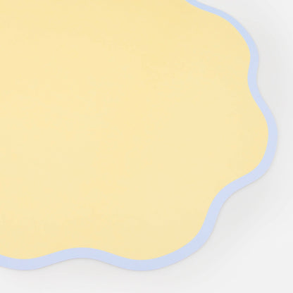 Wavy Round Paper Placemats