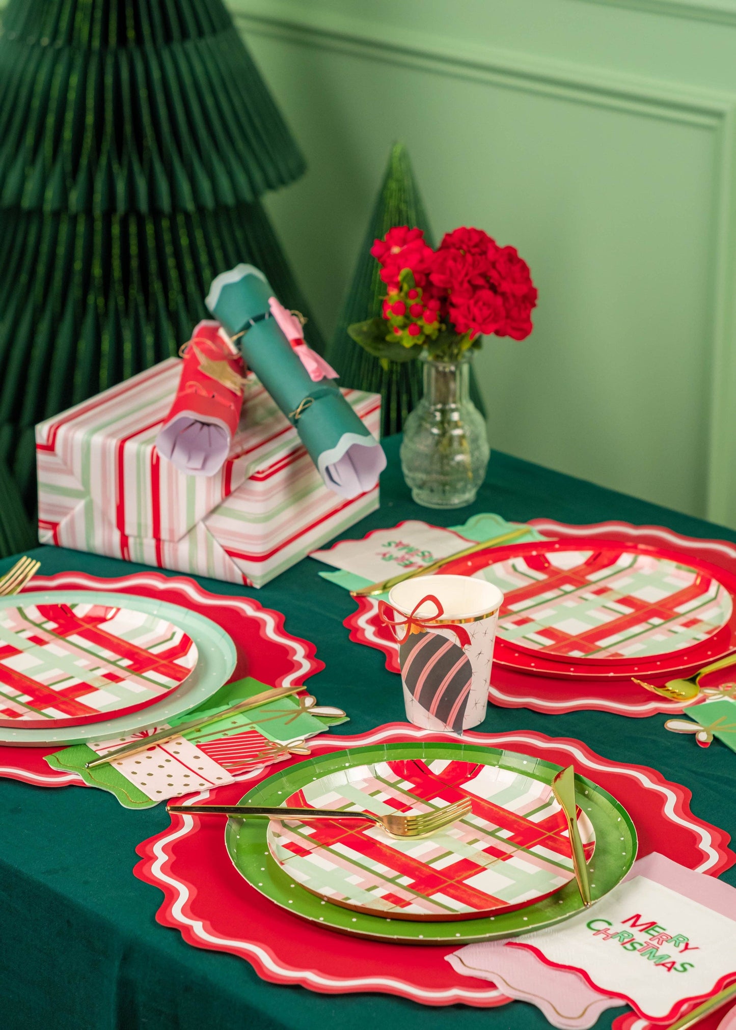 Cheerful Plaid Small Plates