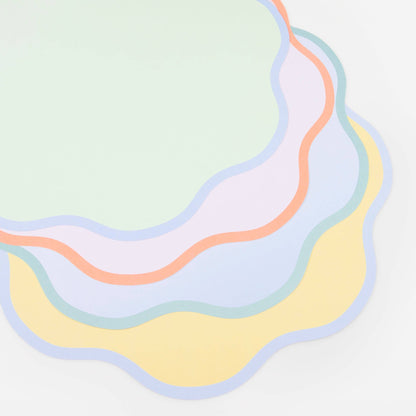Wavy Round Paper Placemats