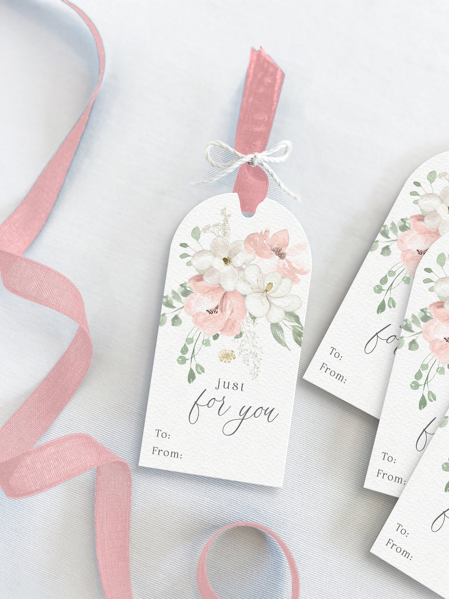 Gift tags set