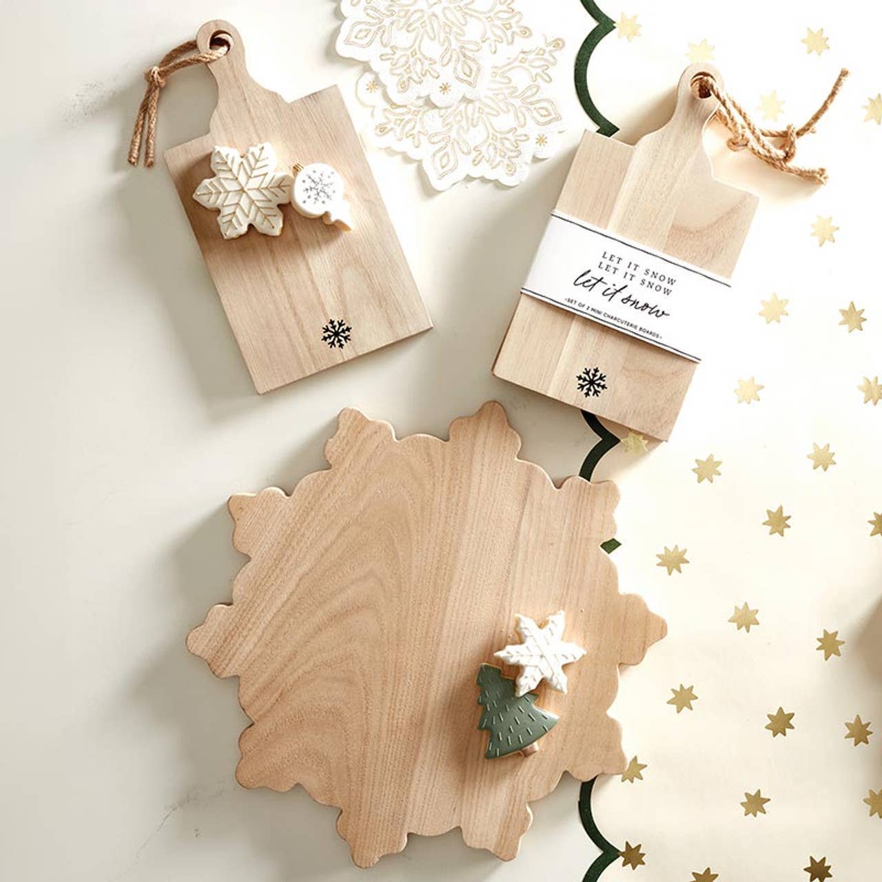 Table Runner - Let It Snow Scalloped: Paper