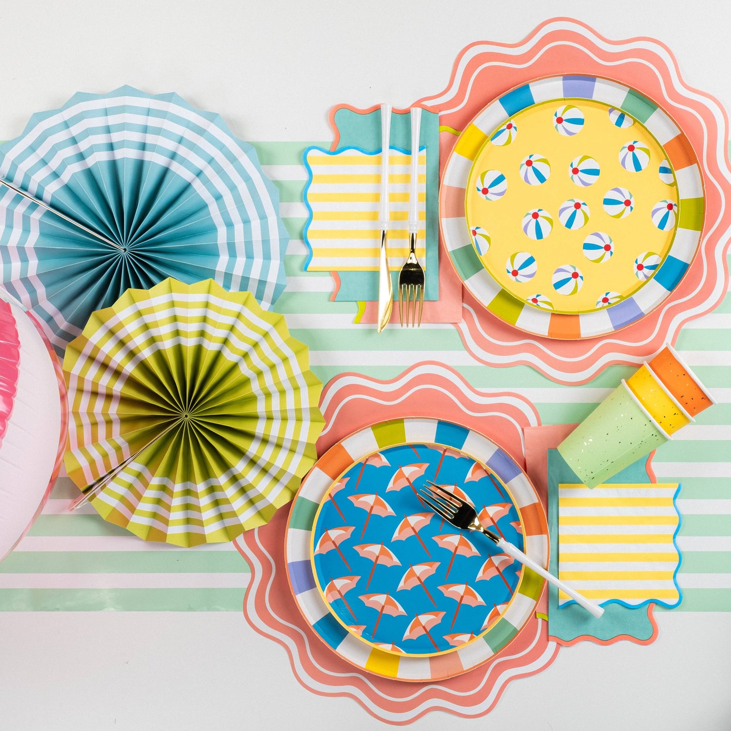 SUM25-GT3- Summer Fun Assorted Guest Towels